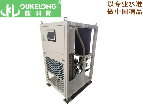 軍工行業(yè)定制精密冷水機